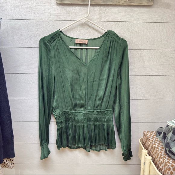 Philosophy | Forest Green Pleated Blouse | Soft Dramatic | Medium - Picture 2 of 14
